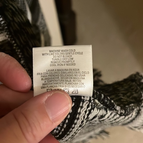 Canyon River cardigan with cool pattern, size L - Picture 6 of 7